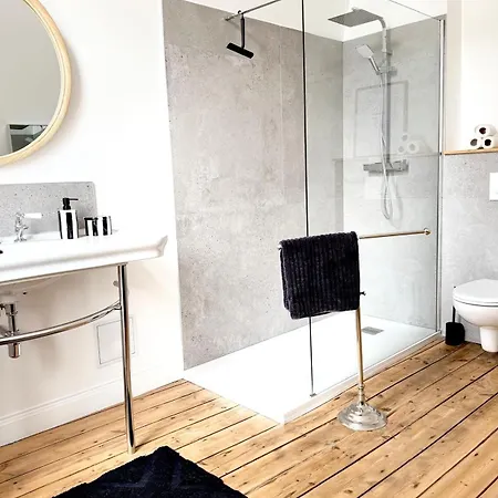 Апартаменты Marthe Nollet Аллюен